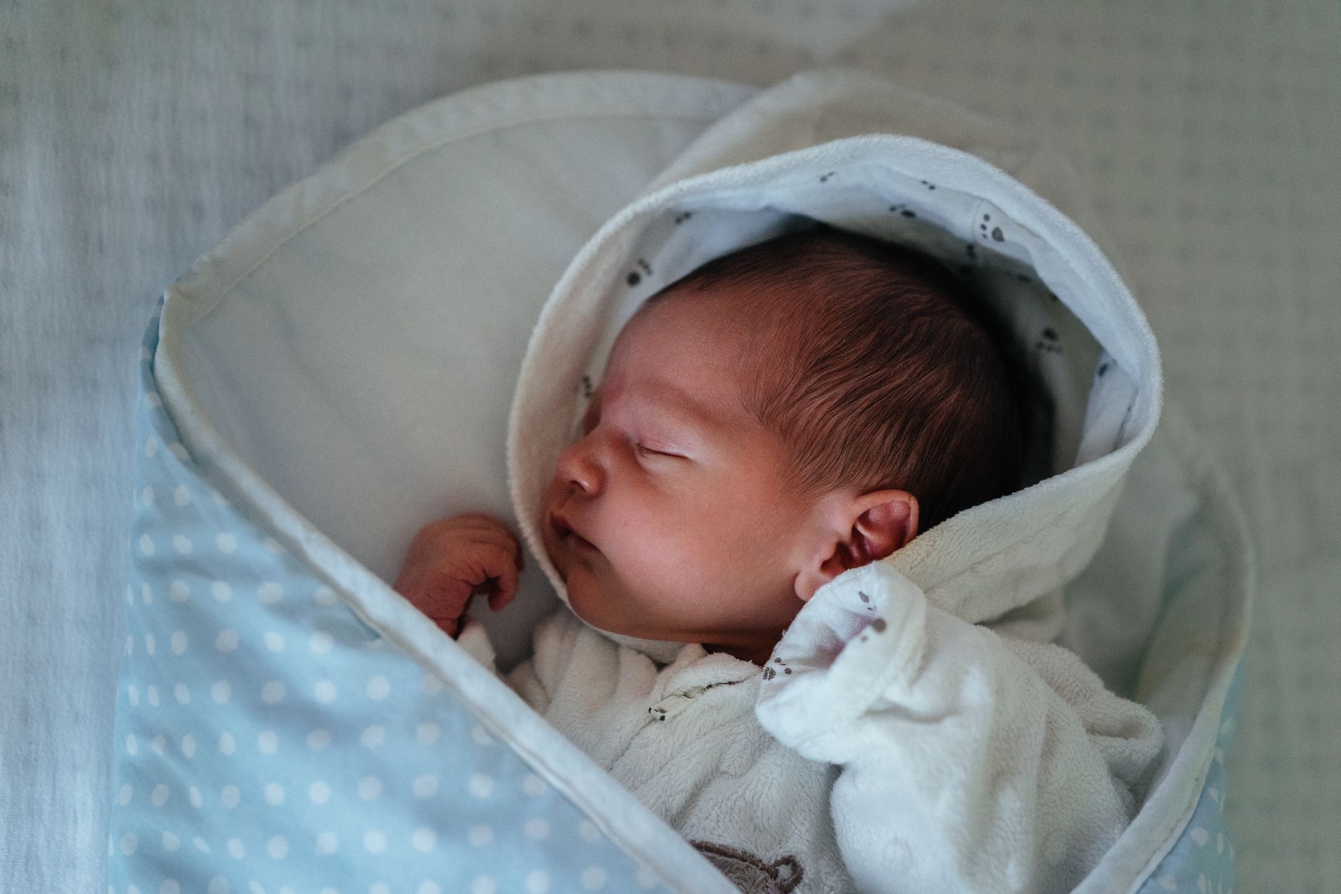 Quelles sont les étapes du développement moteur de bébé ?